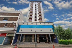  Vind's Plaza Hotel  Каратинга